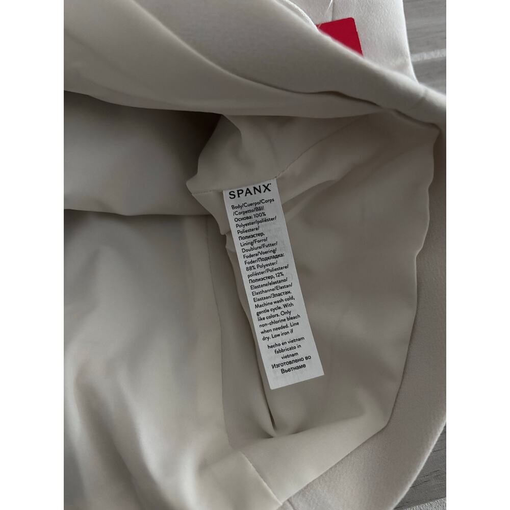 SPANX CAREFREE CREPE VEST IN PARCHMENT NWT PLUS SIZE 3XL - Picture 10 of 11